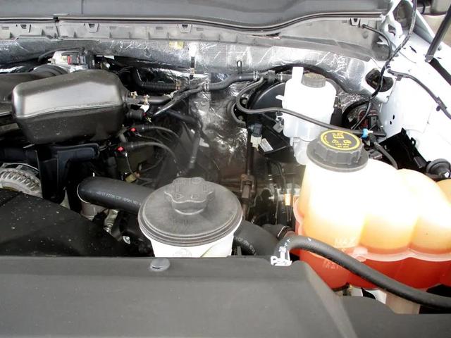 Photo of 2017 Oxford White Ford F-250