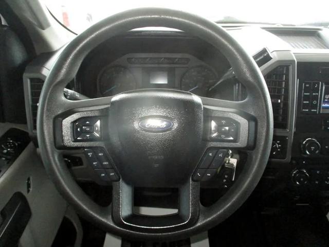 Photo of 2017 Oxford White Ford F-250