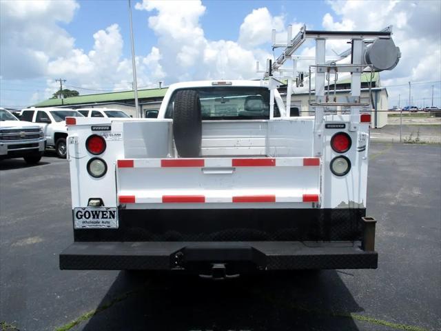 Photo of 2015 Oxford White Ford F-350