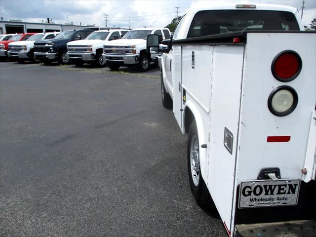 Photo of 2014 Oxford White Ford F-250