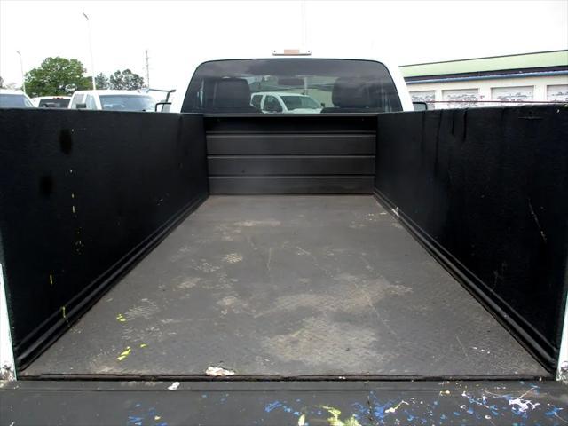 Photo of 2014 Oxford White Ford F-250