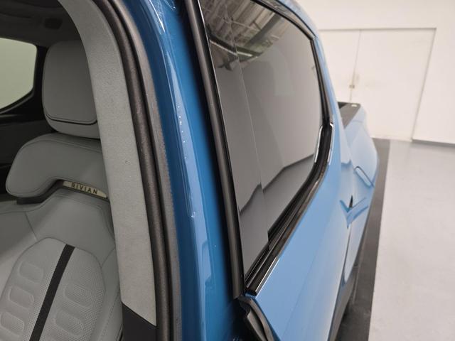 Photo of 2022 Rivian Blue Rivian R1T