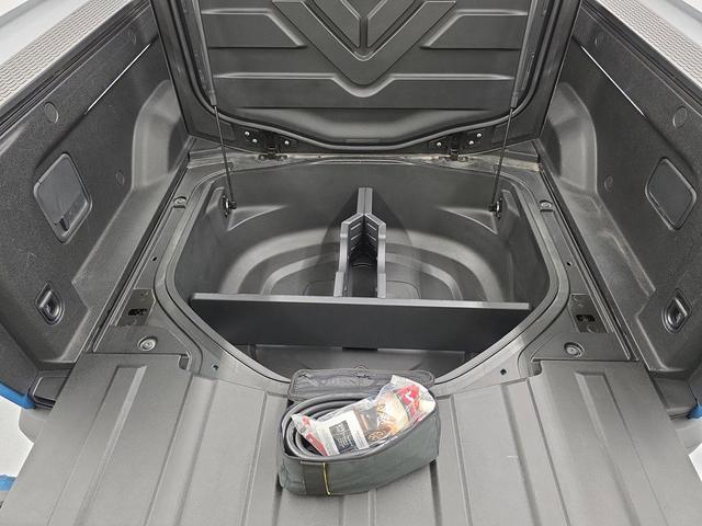 Photo of 2022 Rivian Blue Rivian R1T