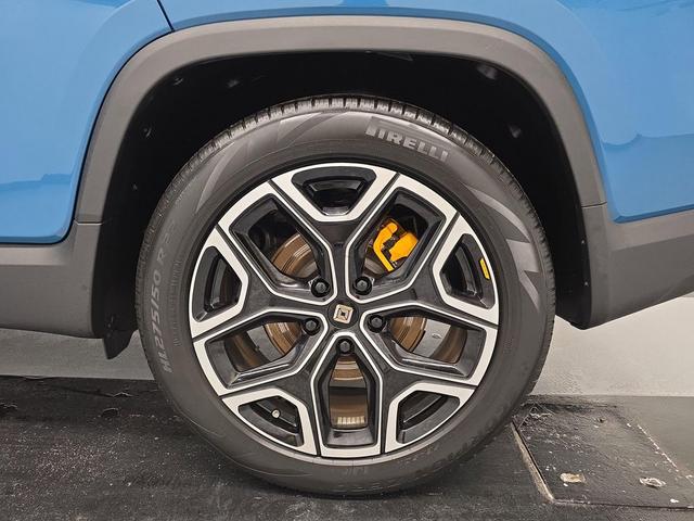 Photo of 2022 Rivian Blue Rivian R1T