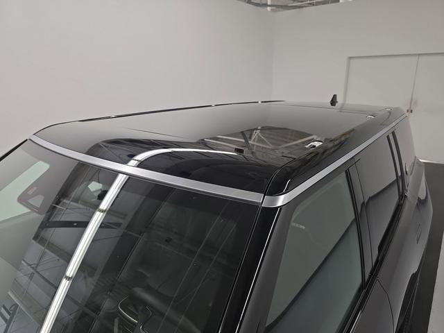 Photo of 2024 Midnight Rivian R1S