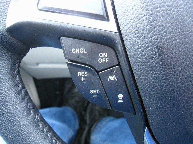 Photo of 2024 Green Metallic Ford Edge