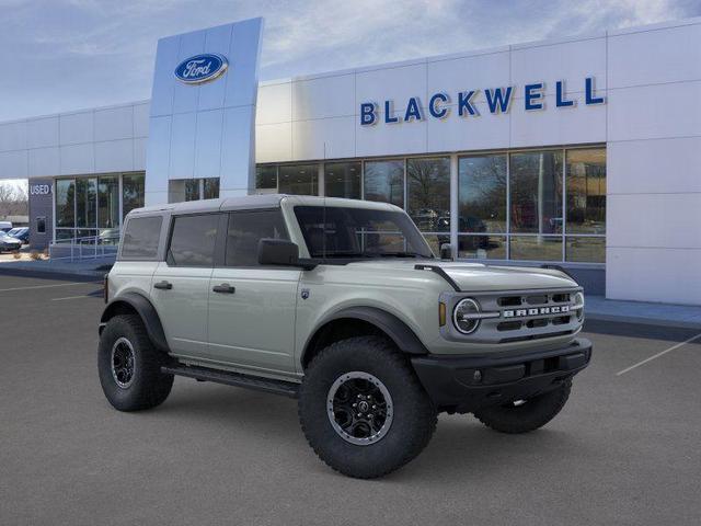 Photo of 2023 Cactus Gray Ford Bronco