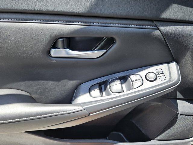 Photo of 2025 Gun Metallic Nissan Sentra