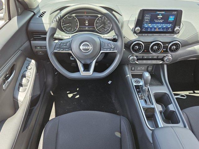 Photo of 2025 Gun Metallic Nissan Sentra