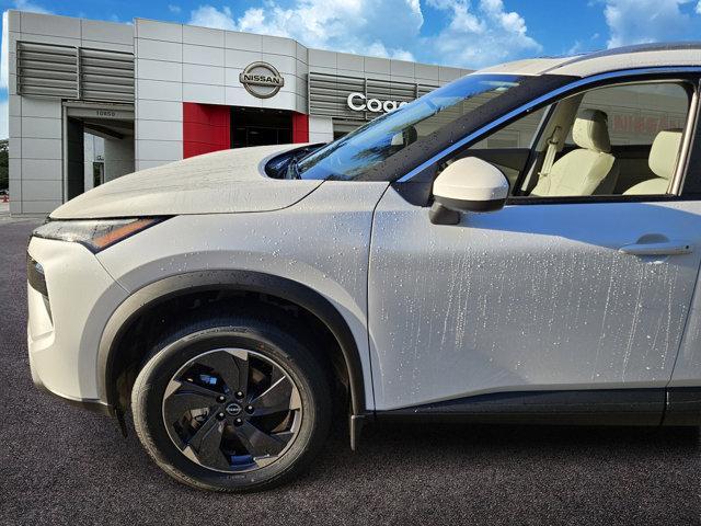 Photo of 2025 Everest White P Nissan Rogue