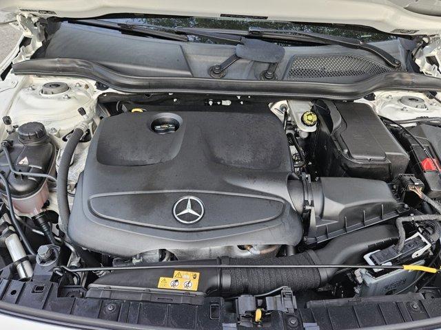 Photo of 2019 Polar White Mercedes-Benz GLA 250