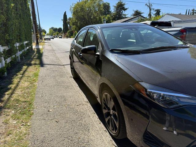 Photo of 2018 Black Sand Pearl Toyota Corolla