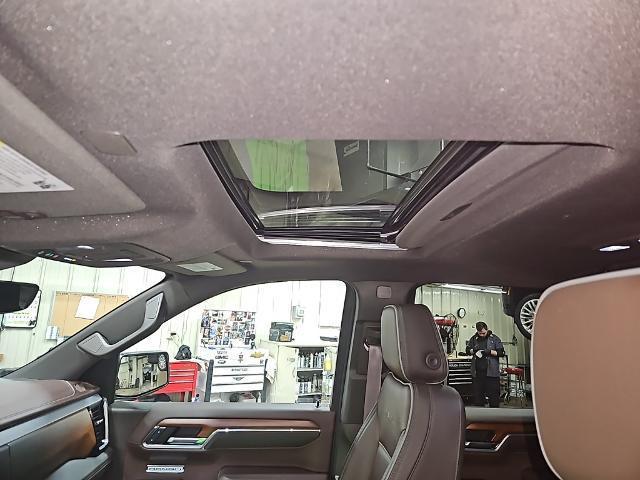 Photo of 2023 White Frost Tri-Coat GMC Sierra 1500