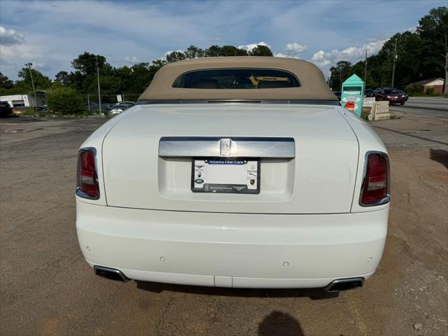 Photo of 2010 White / Silver Rolls-Royce Phantom Drophead Coupe