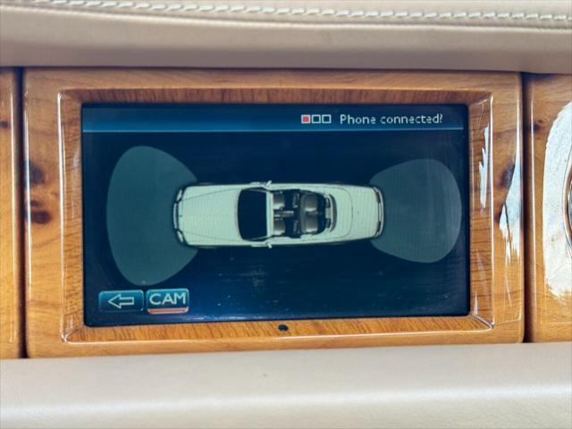 Photo of 2010 White / Silver Rolls-Royce Phantom Drophead Coupe
