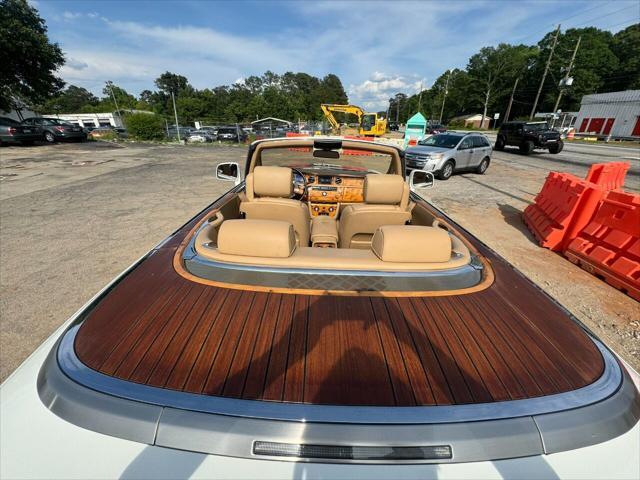 Photo of 2010 White / Silver Rolls-Royce Phantom Drophead Coupe