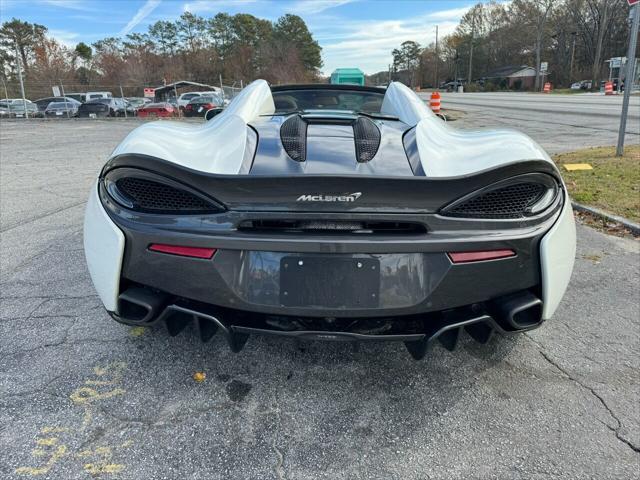 Photo of 2019 Off White / Black McLaren 570S