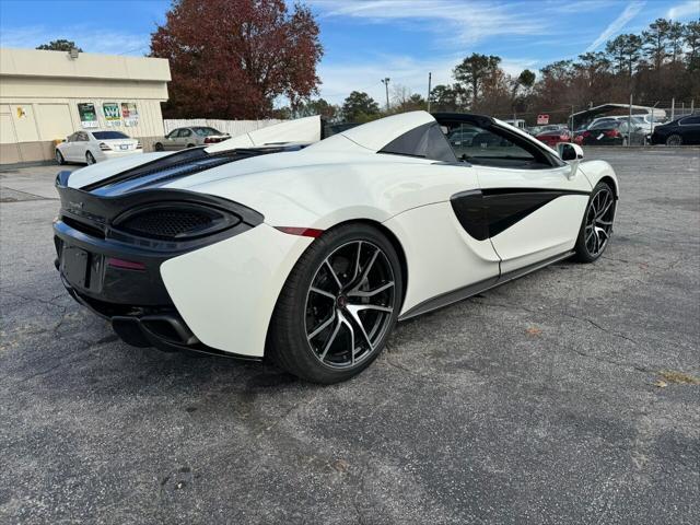 Photo of 2019 Off White / Black McLaren 570S