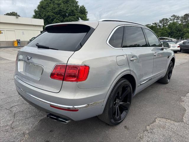 Photo of 2018 Silver Bentley Bentayga