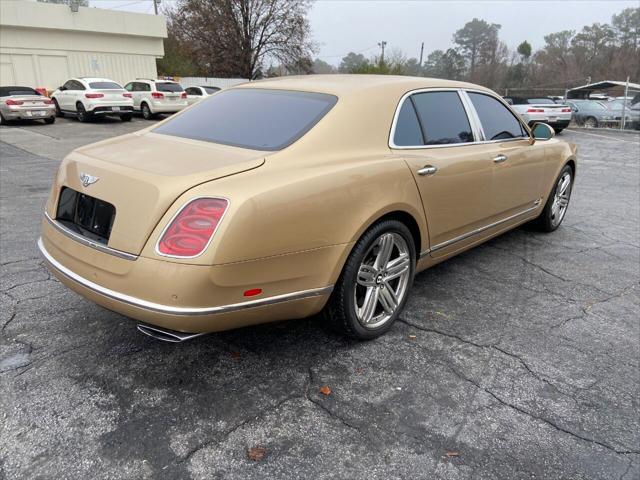 Photo of 2013 Champagne Bentley Mulsanne