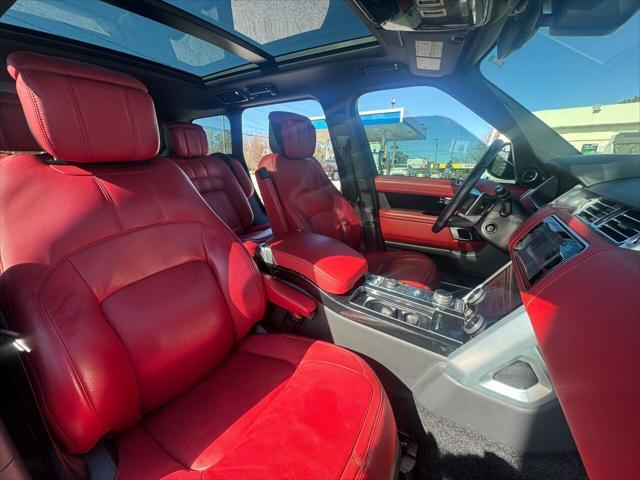 Photo of 2021 Black Land Rover Range Rover