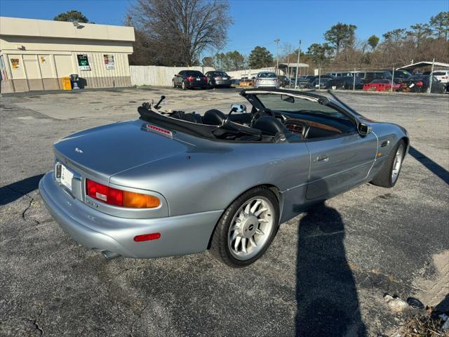 Photo of 1997 Silver Aston Martin DB7