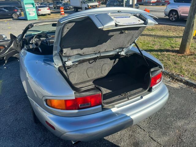 Photo of 1997 Silver Aston Martin DB7