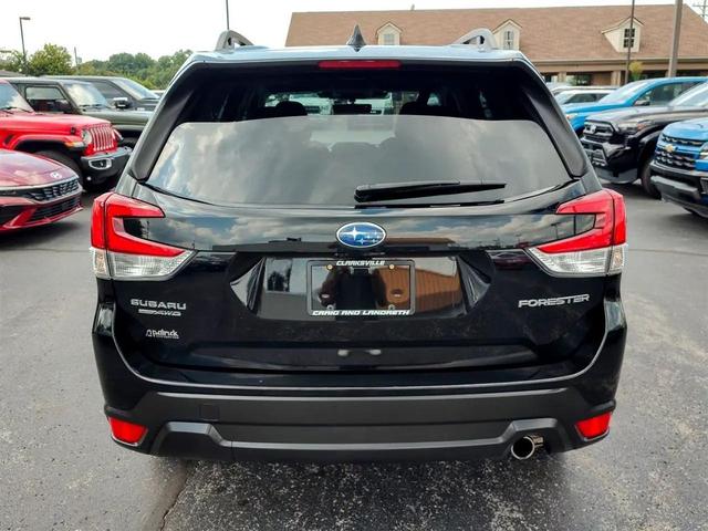 Photo of 2024 Crystal Black Silica Subaru Forester