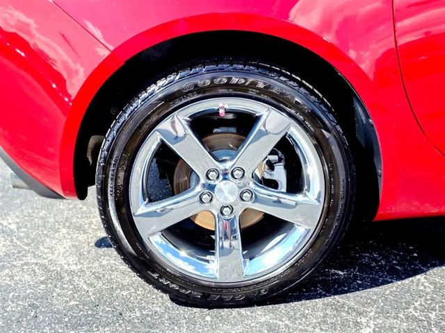 Photo of 2009 Red Pontiac Solstice
