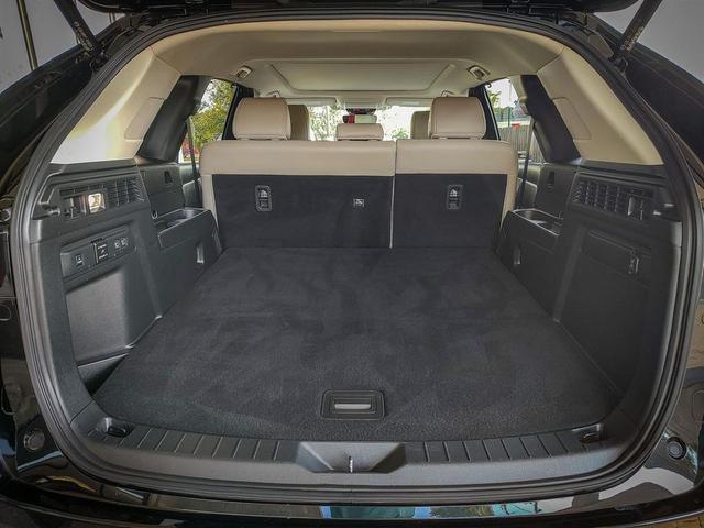 Photo of 2025 Jet Black Mica Mazda CX-70 PHEV