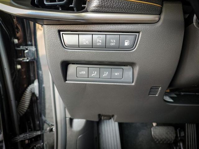 Photo of 2025 Jet Black Mica Mazda CX-70 PHEV