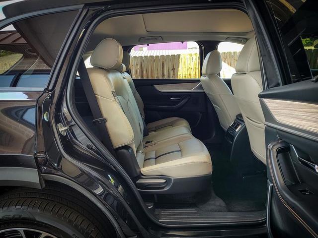 Photo of 2025 Jet Black Mica Mazda CX-70 PHEV