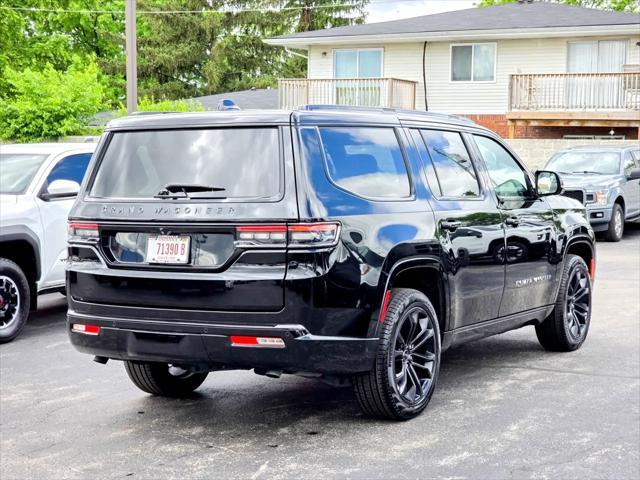Photo of 2024 Diamond Black Crystal Pearlcoat Jeep Grand Wagoneer