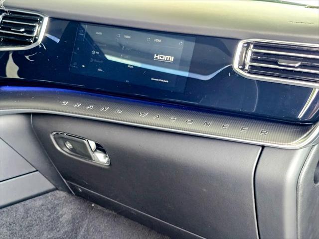 Photo of 2024 Diamond Black Crystal Pearlcoat Jeep Grand Wagoneer