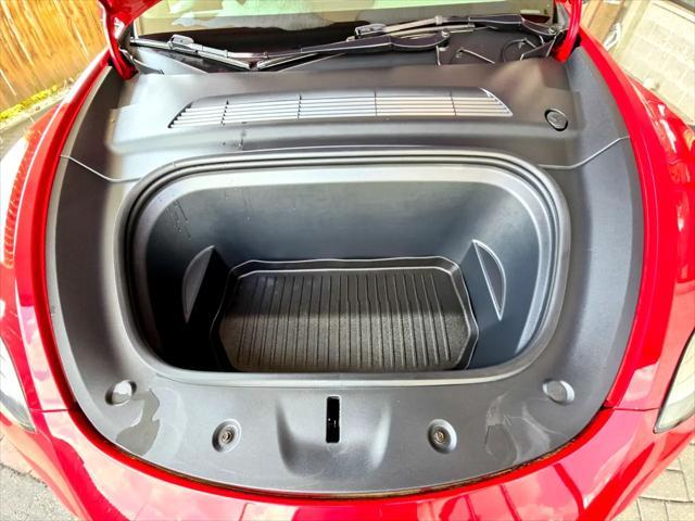 Photo of 2021 Red Multi-Coat Tesla Model Y