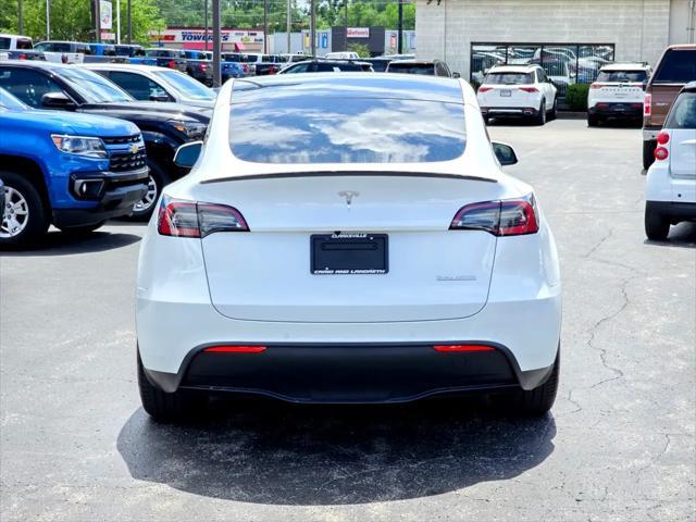 Photo of 2022 Pearl White Multi-Coat Tesla Model Y