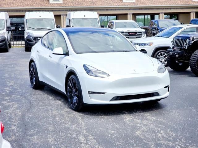 Photo of 2022 Pearl White Multi-Coat Tesla Model Y