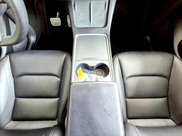 Photo of 2022 Pearl White Multi-Coat Tesla Model Y