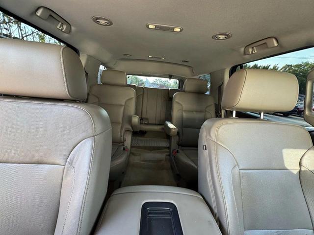 Photo of 2018 Red GMC Yukon