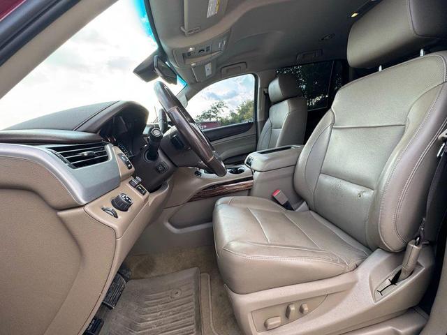 Photo of 2018 Red GMC Yukon