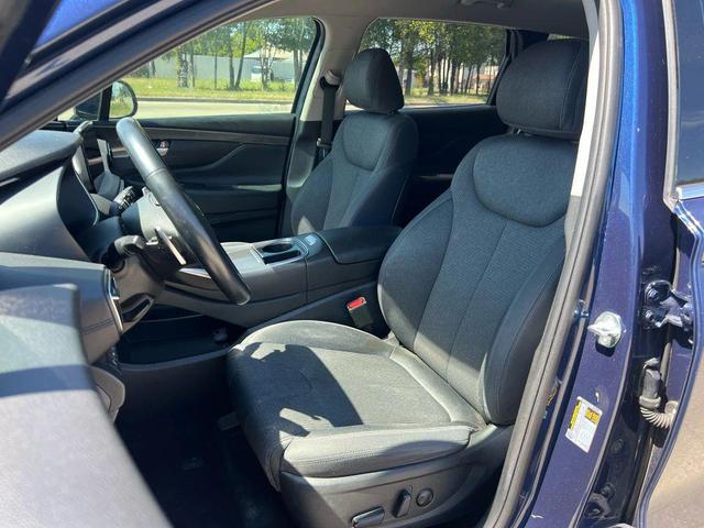 Photo of 2023 Blue Hyundai SANTA FE