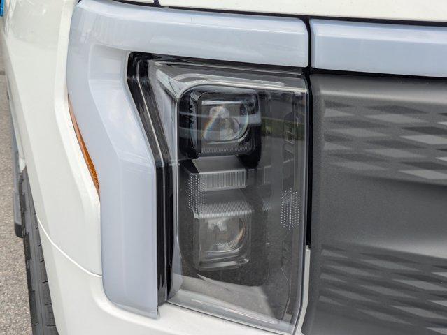 Photo of 2025 Oxford White Ford F-150 Lightning