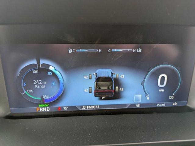 Photo of 2025 Oxford White Ford F-150 Lightning