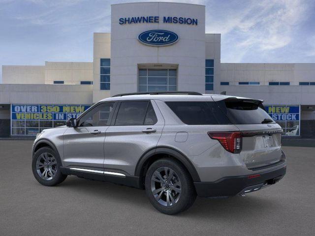 Photo of 2025 Gray Metallic Ford Explorer