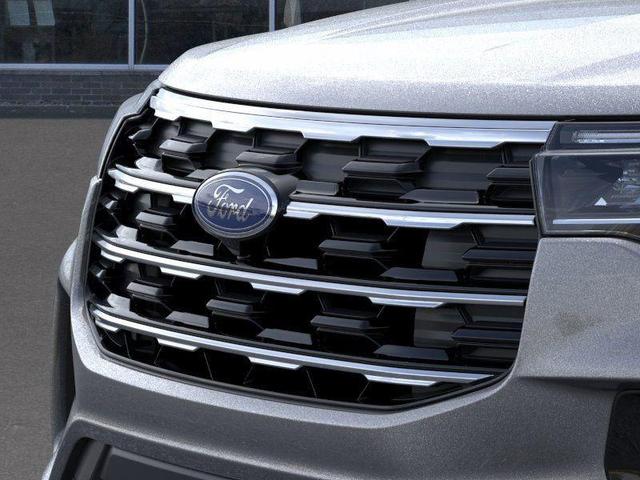 Photo of 2025 Gray Metallic Ford Explorer