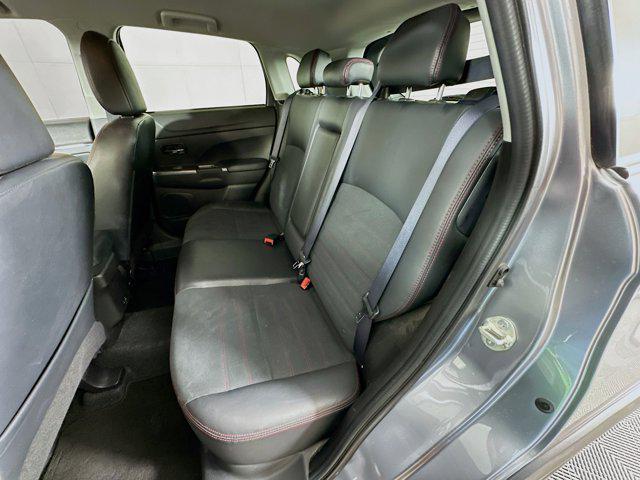 Photo of 2022 Mercury Gray Metallic Mitsubishi Outlander Sport