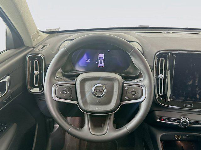 Photo of 2025 Crystal White Pearl Volvo XC40