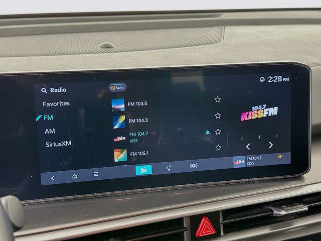 Photo of 2024 Gravity Grey Kia Sorento