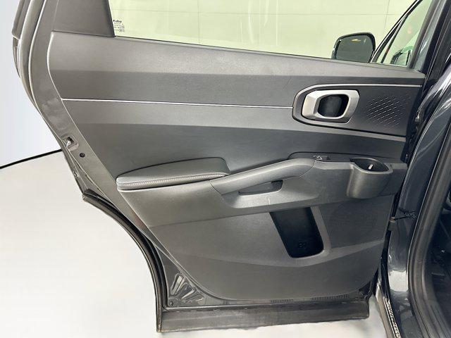 Photo of 2024 Gravity Grey Kia Sorento