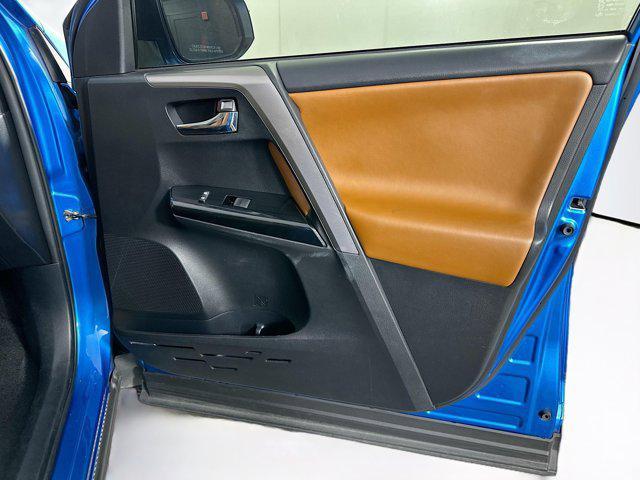 Photo of 2018 Electric Storm Blue Toyota RAV4